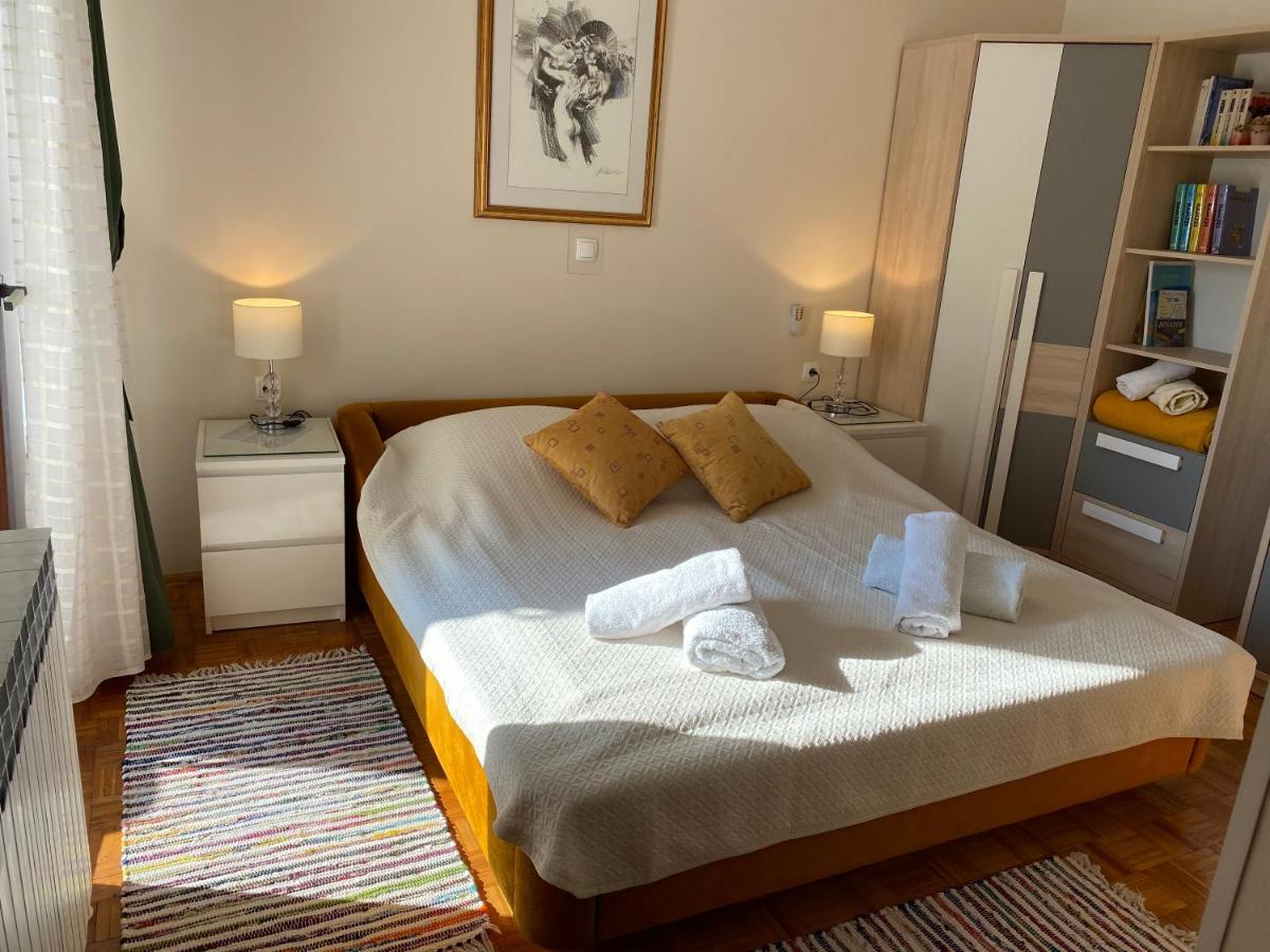 Family Apartments Vesna- 100 M Beach -Center Crikvenica Bagian luar foto