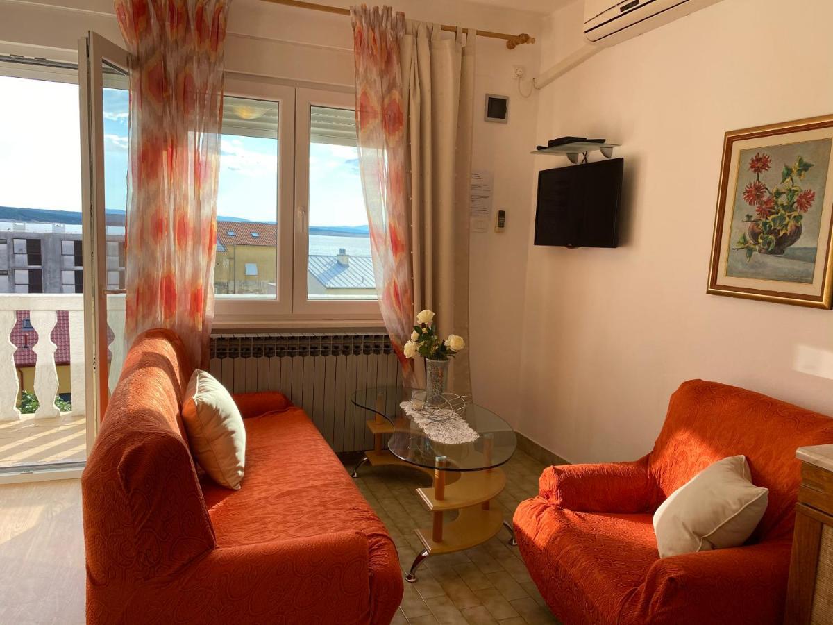 Family Apartments Vesna- 100 M Beach -Center Crikvenica Bagian luar foto