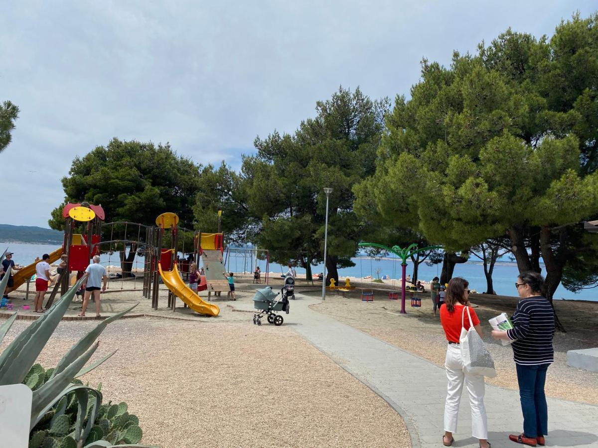 Family Apartments Vesna- 100 M Beach -Center Crikvenica Bagian luar foto