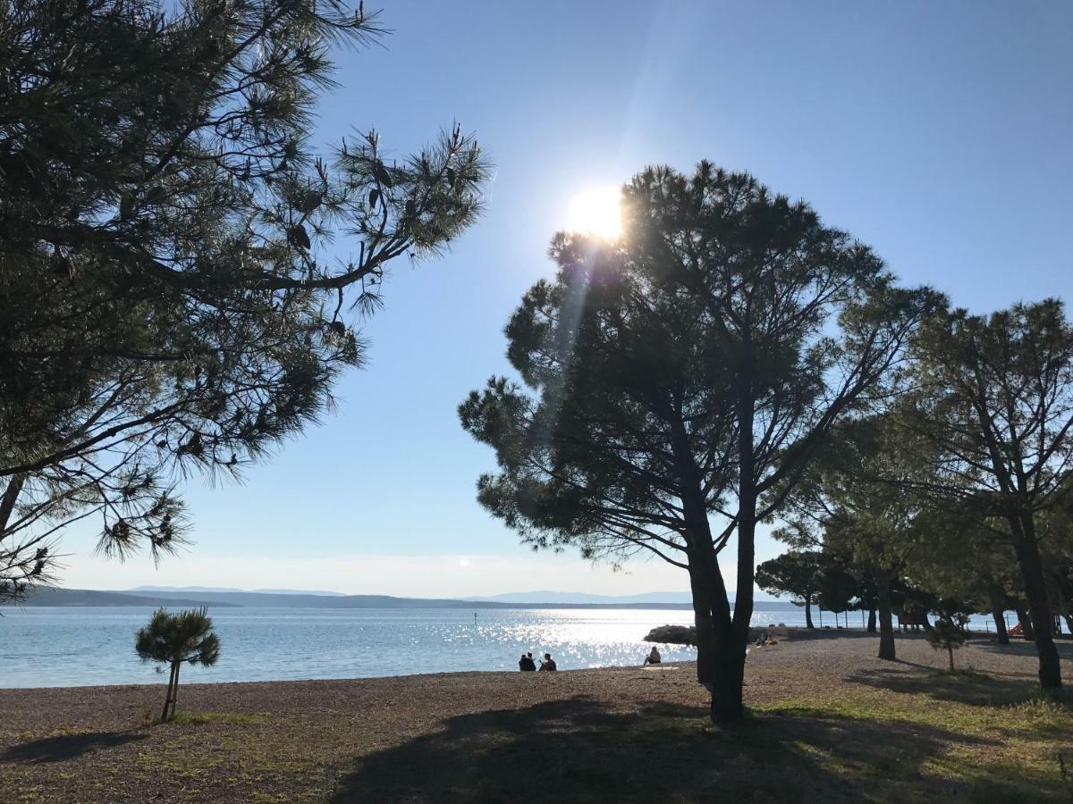 Family Apartments Vesna- 100 M Beach -Center Crikvenica Bagian luar foto