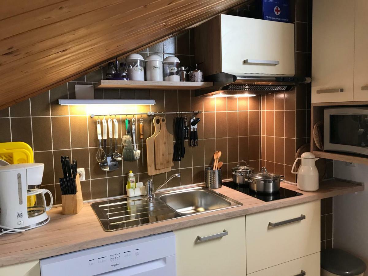 Family Apartments Vesna- 100 M Beach -Center Crikvenica Bagian luar foto